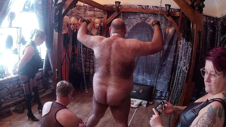 Aaexperiencesltd: Część 1: Lanista Niedźwiedź i Domina Satana uczy pani Izar i...