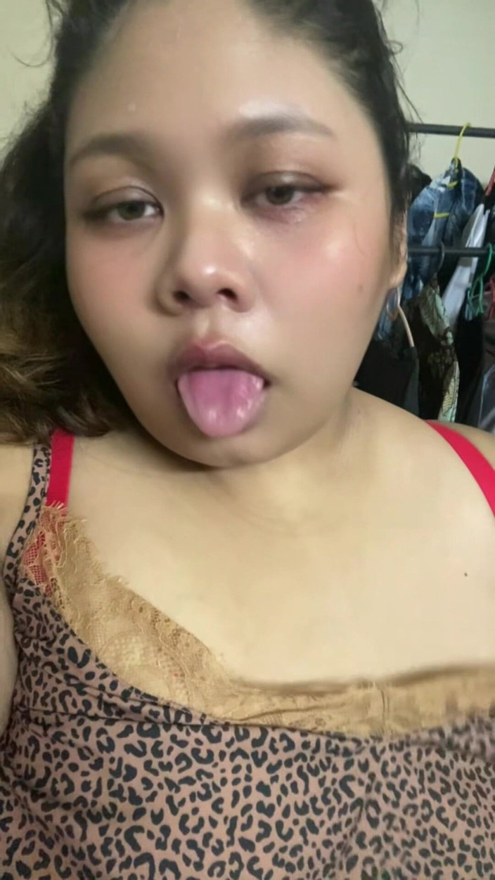 Cris Santana: Moje nevlastní sestra si sundala hidžáb a natočila pro mě...