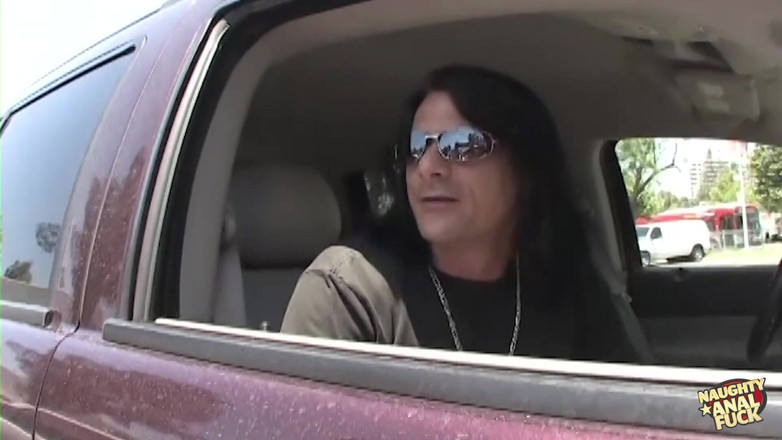 Naughty anal fuck: 想要女演员harmony的金发女演员在肛交色情片试镜中被搭讪并被干