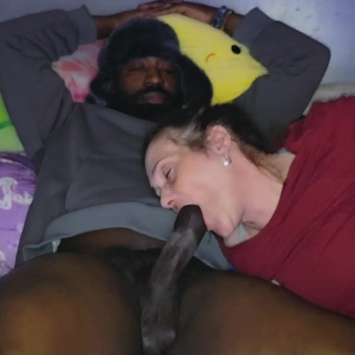 Headrietta: Horny Obsessed Stepmom Sucks and Fucks BBC Till He Cums...