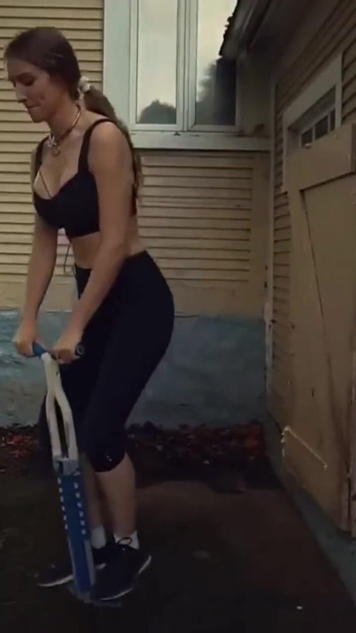 Piper Blush: Hast du pogostick-tricks?