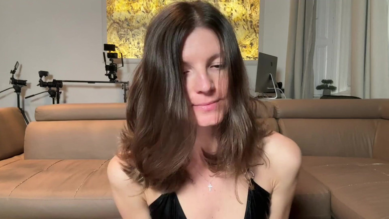 Gina Gerson: Điệu nhảy solo gợi cảm trong trang phục cao su...