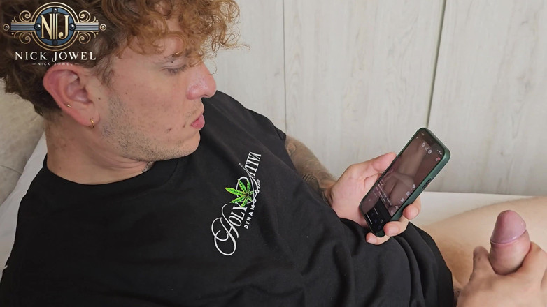 NickJowel: Mi Masturbo Nella Stanza Di Un Mio Amico, Finiamo Con...