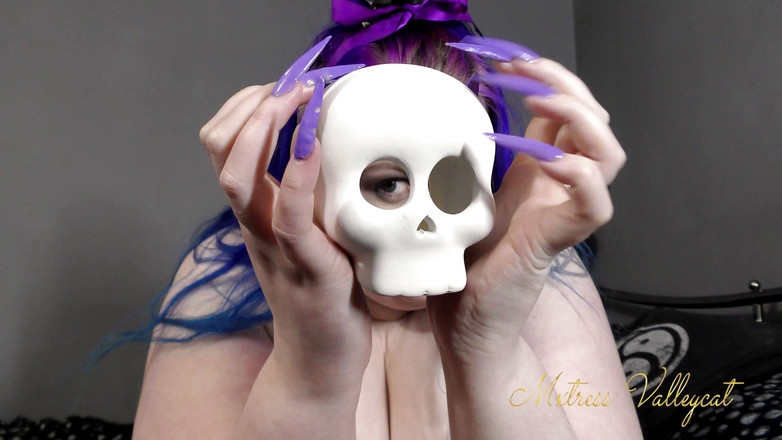 Mxtress Valleycat: 柔和哥特斯骷髅敲打