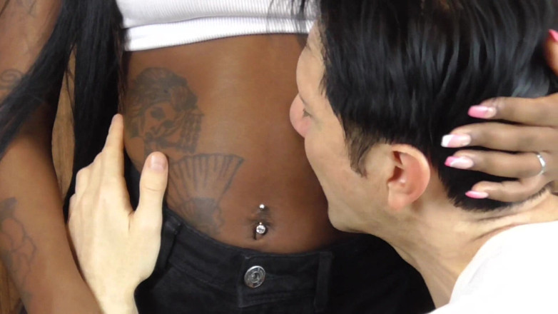Solo Austria: Black girl belly fetish enjoy the slim black belly of...