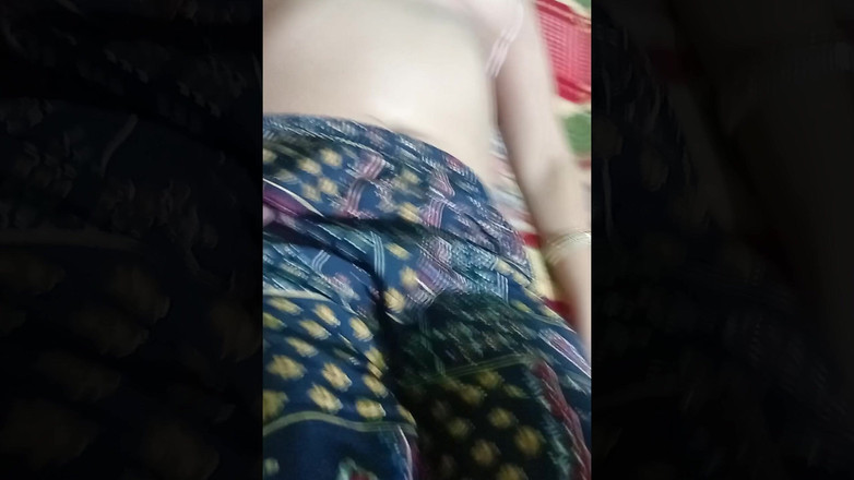 MrsShivani: Krásná indická Desi Bhabhi ukazuje svá prsa a je ošukaná