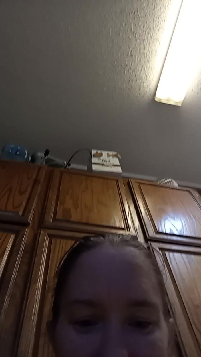 TinyLittleTease: Spelen op de keukenvloer