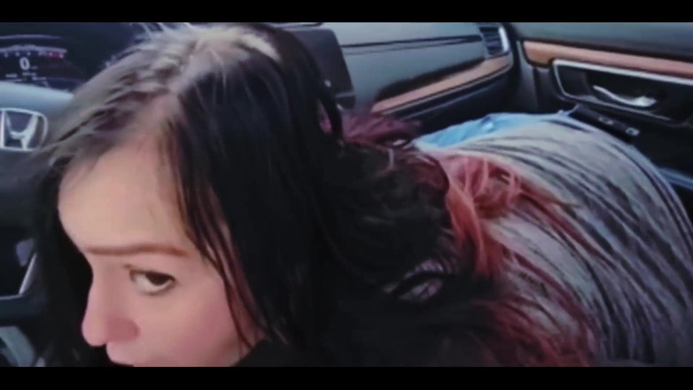 LEXI AND DAN: Kouření v autě po prvním rande