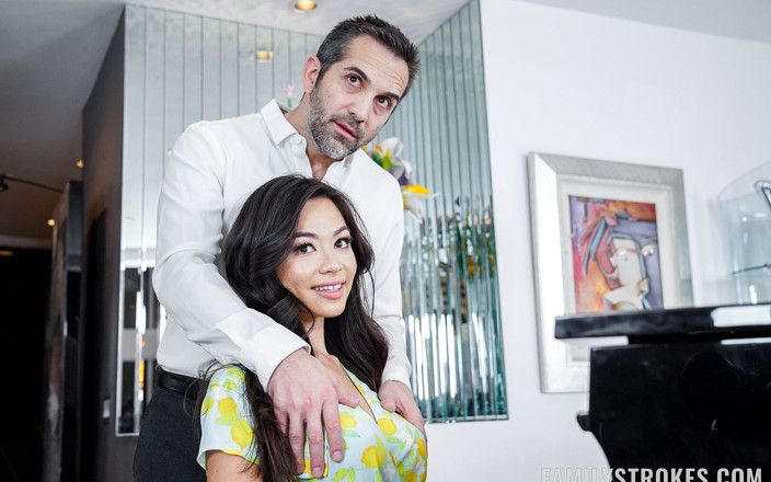 Family Strokes: Anda tidak boleh Belajar Piano jika anda tidak kehilangan! Biarkan...
