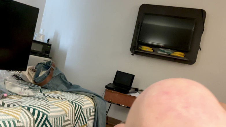 Alpha stud 4 u: Obtaczaj się z nią, drażnić ją do końca