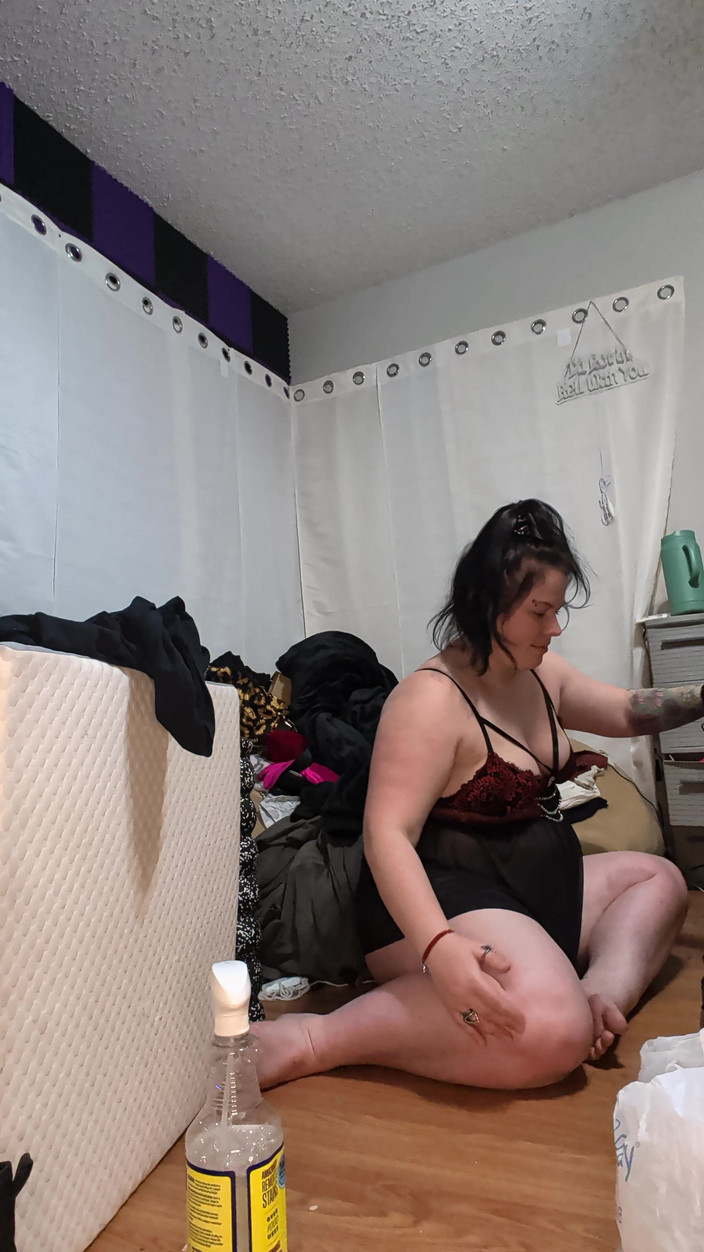 TheKinkyPwrLftr: 和我一起打扫我的房间 第一部分