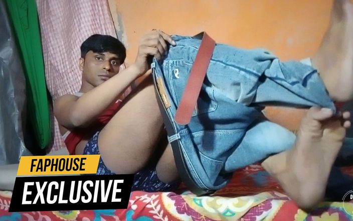 Indian desi boy: Dirty Porn Boy Alone Nasty Porn Pee and Cum Fun...