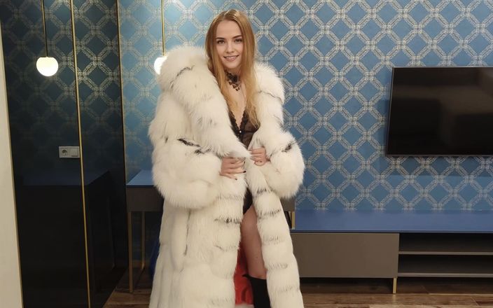 Ruda Cat: Fucking Fur Queen in a Massive Luxury Fur Coat! Anal...