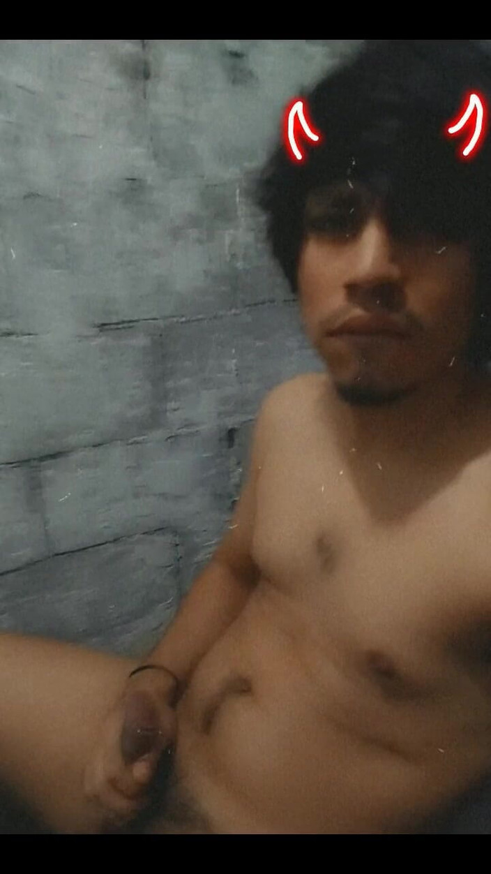 AlexAlejandro13: 내 자지를 젖탱이로 젖탱이로