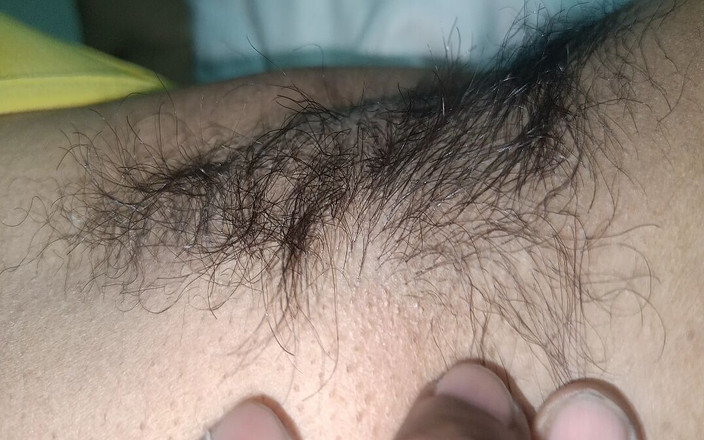 Pushpa studio: Podvádějící manželka manželka šuká se sousedkou mrkví romantikou v posteli