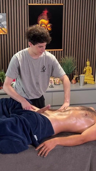 Hot Straight Guy Gets Handjob From Masseur