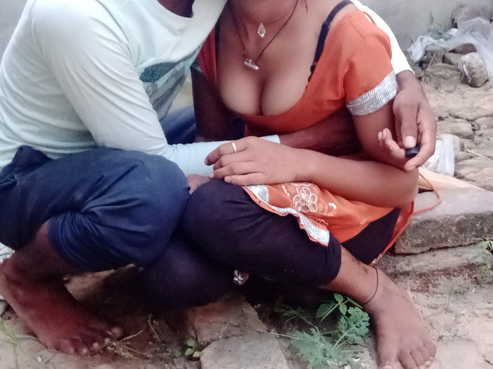 Laxmi deshi: Girlfriend Fucked Secretly Behind Home