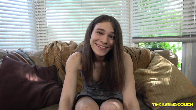 TS Casting Couch: Ketemu sama grooby newbie jessy bells