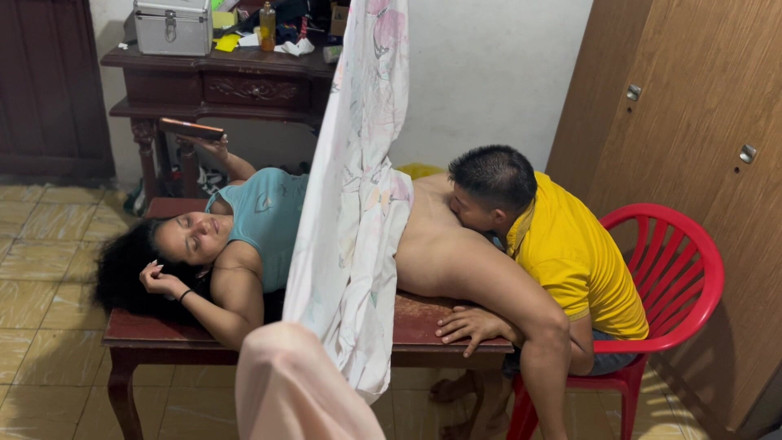 Gilversexy: Stepdaughter Gets Her Vagina Checked When She's Alone