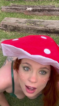 Me doigter la chatte magique