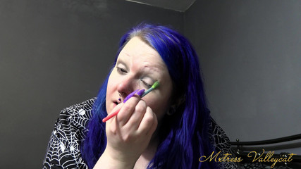 Mxtress Valleycat: Depilazione dalle mie sopracciglia