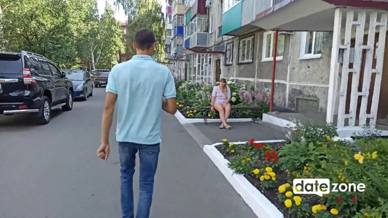 Datezone: Fatty MILF in Shorts Gets Fucked Hard on First Date