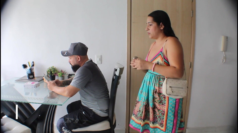 markus: Curvei mamei mele vitrege îi place să se masturbeze cu jucării -...