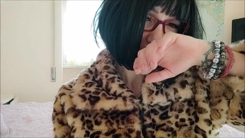 savannahamatoriale: Your wife is cheating on you and it's the right...