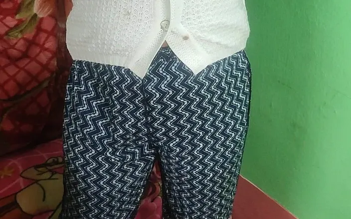 Indianbhabi2: Indian hot wife showing her naked body