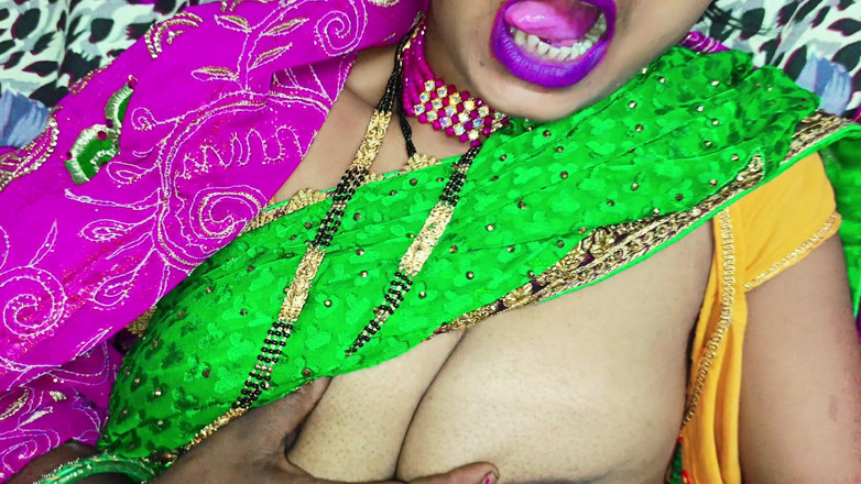 Bangala bhabhi: Bhabhi kampung desi seks awek lapar