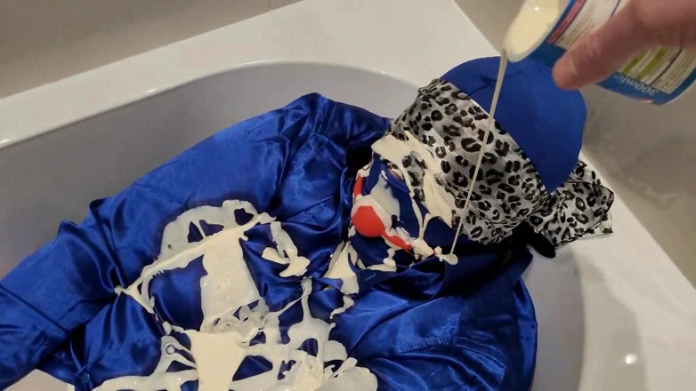 Slutty Ms B: Satin sploshing
