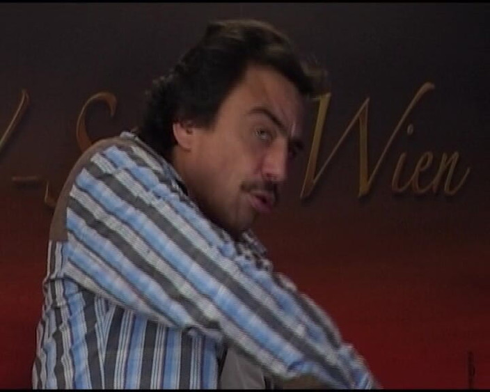 German's Old Chicks: 她是成熟的德国女士，喜欢舔鸡巴