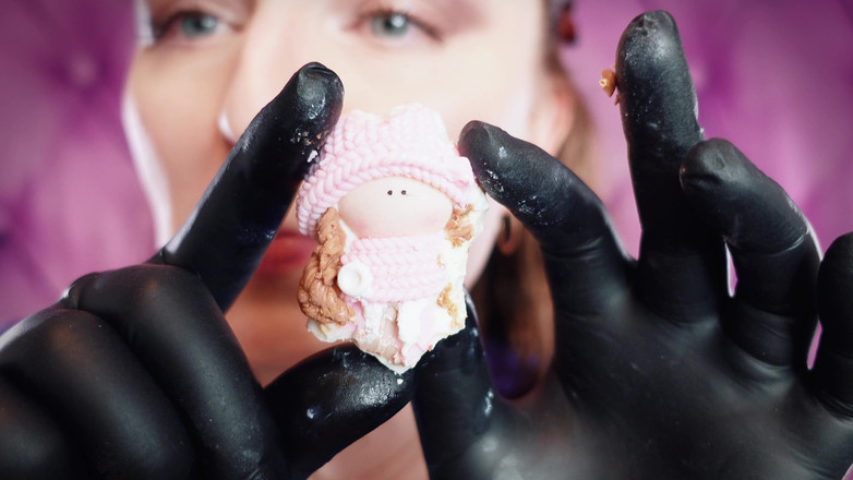 Arya Grander: Asmr: Verschlingen fetisch Riesin Vibes Mukbang Video Sfw in Nitrile-Handschuhen