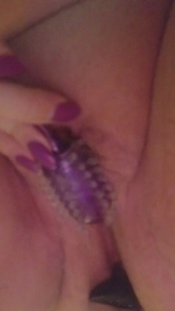 Red hot sexy queen: Kontplug en vibrator