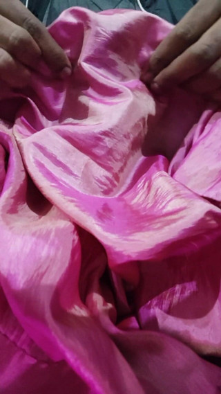 Satin And Silky: Lucah melancap sutera satin - gosok kepala batang dengan salwar sutera...