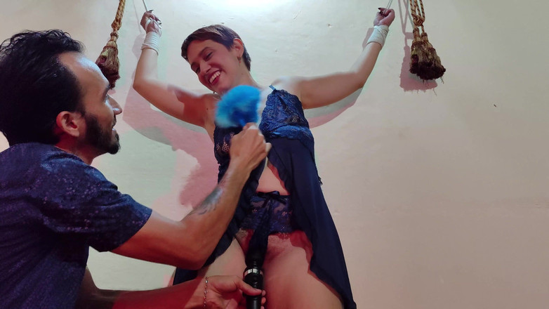 Queensofthefeet: Hombre Me Ata Con Cuerda De Manos Y Pies Para...