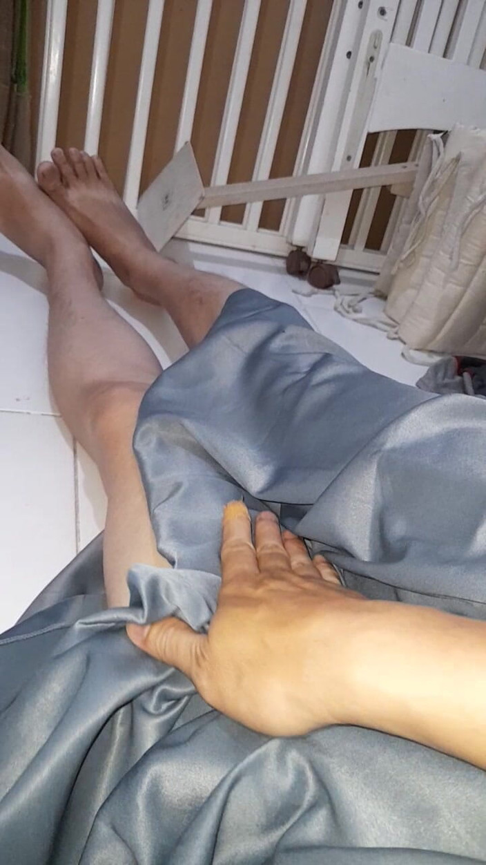 Naomisinka: Lesklá školačka se sukní a potěšení z mrdky (rok Sekolah)