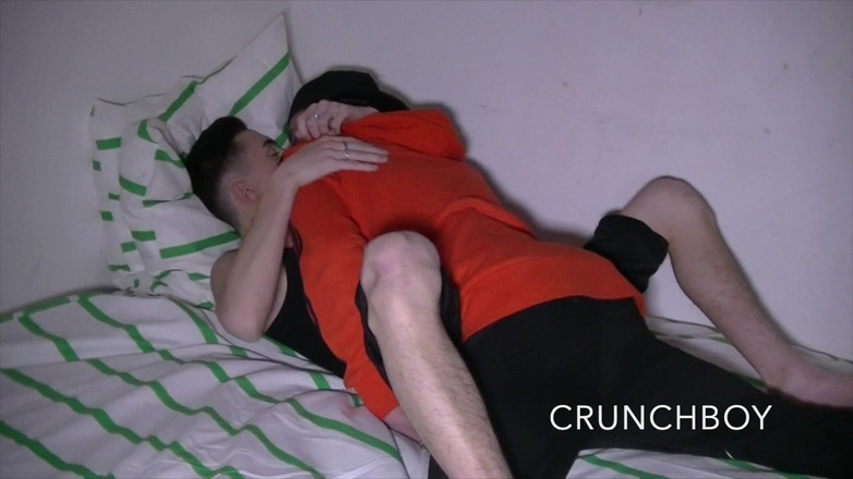 The fuckers raw studio: 2439 děvka Twink Femboy ošukaná surově od Badboy z Paříže