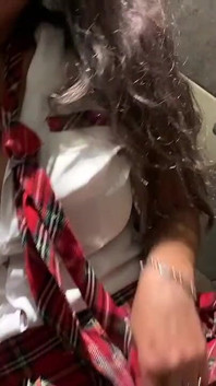Peluda Colegiala MILF Divirtiéndose Con Una Mamada