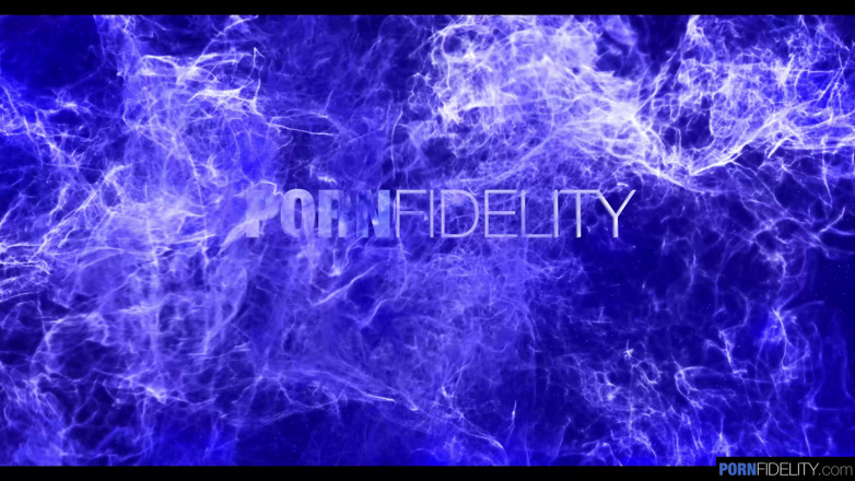 Pornfidelity: 문신을 한 애널 섹스 Kyaa Chimera