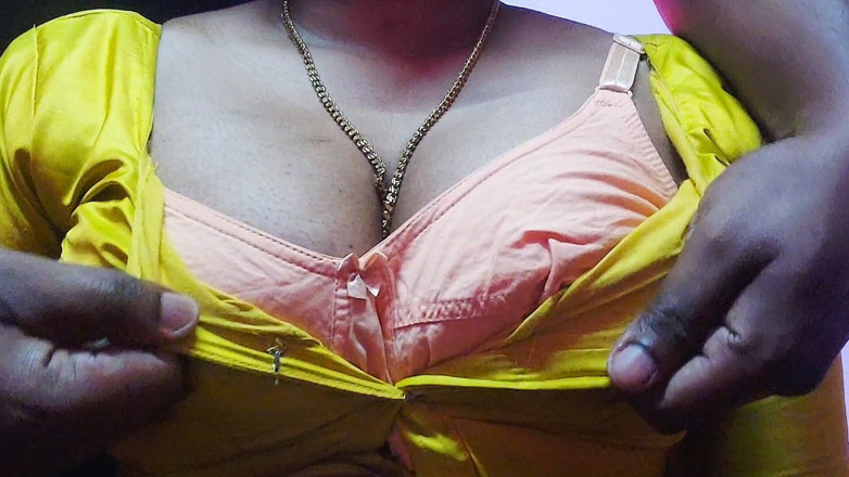 Desi Mohini: Madam Wanted to Have Sex with Servant in Room