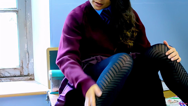 College Uniform: Nói chuyện đồng phục với Carla Brown