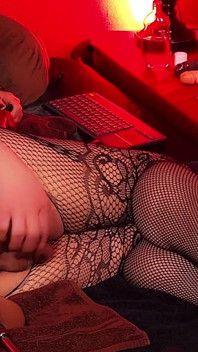 Big Beautiful Tranny MILF Using a 12 in Dildo up Her Ass