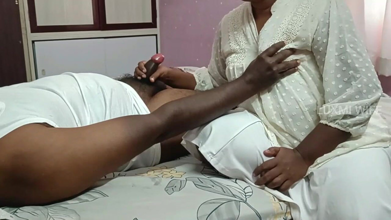 Luxmi Wife: Esposa da mamada a hermanastro 2