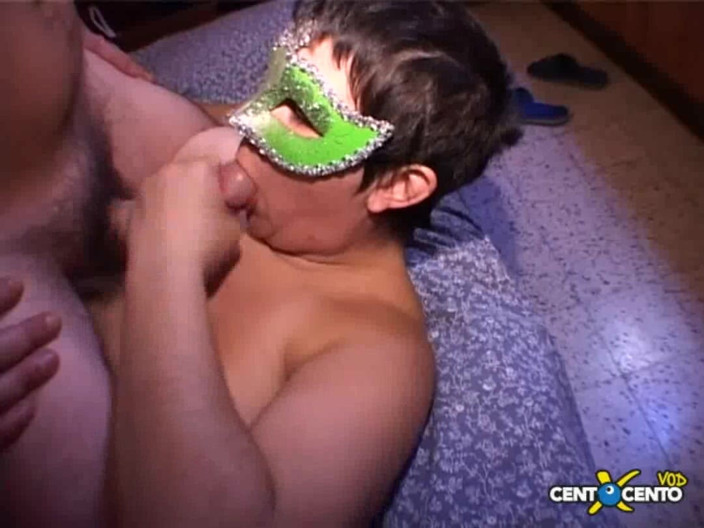 CentoXCento Italia: Soap and Water Sluts (film Completo Centoxcento)