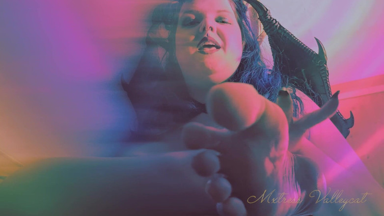 Mxtress Valleycat: 悪魔のつま先のいじめ