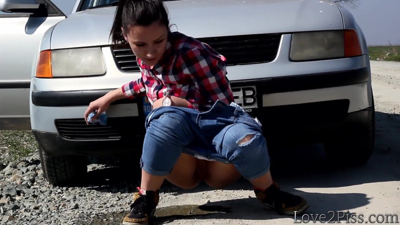Love 2 Piss: Peeing on the side of the road and many other...