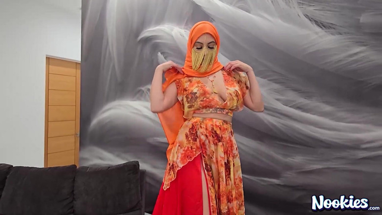 Nookies: 妖艶なベリーダンサー