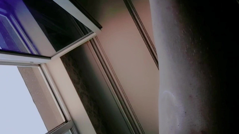 Kitty_Cross: 밀프 드레스를 입은 핫한 거유 금발 게이 유튜버 Kitty Cross