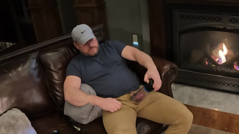 Jockdr2020: मोटी मांसपेशियों वाले डैडी पंप करते हैं